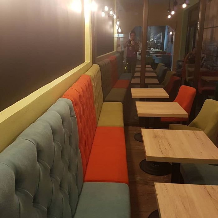 Canapele, scaune, fotolii, mese, bar, horeca