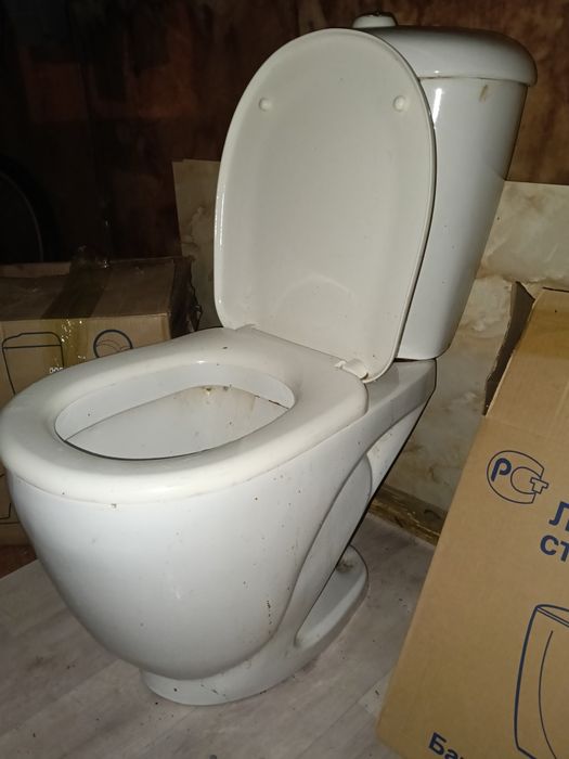 Продам унитаз в идеальном состоянии