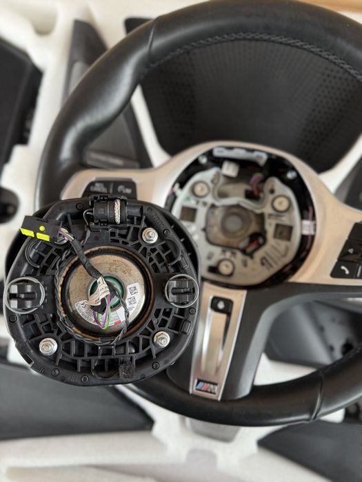 Продам Оригинальный руль BMW