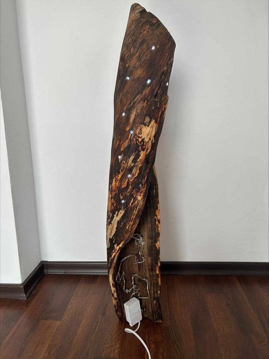 Лампи от естествен материал.