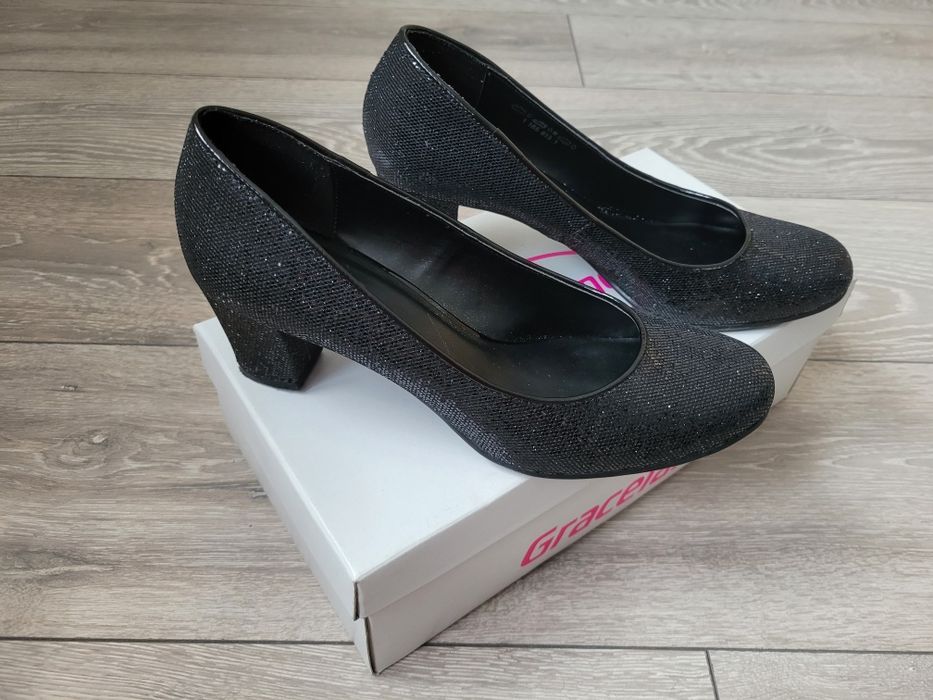 Pantofi eleganti stralucitori marimea 38