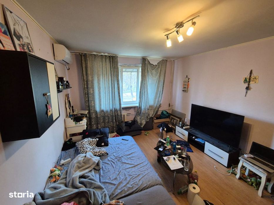 Gara- Parc 2 camere decomandat 46 mp. etaj 1, liber , gaze la usa,