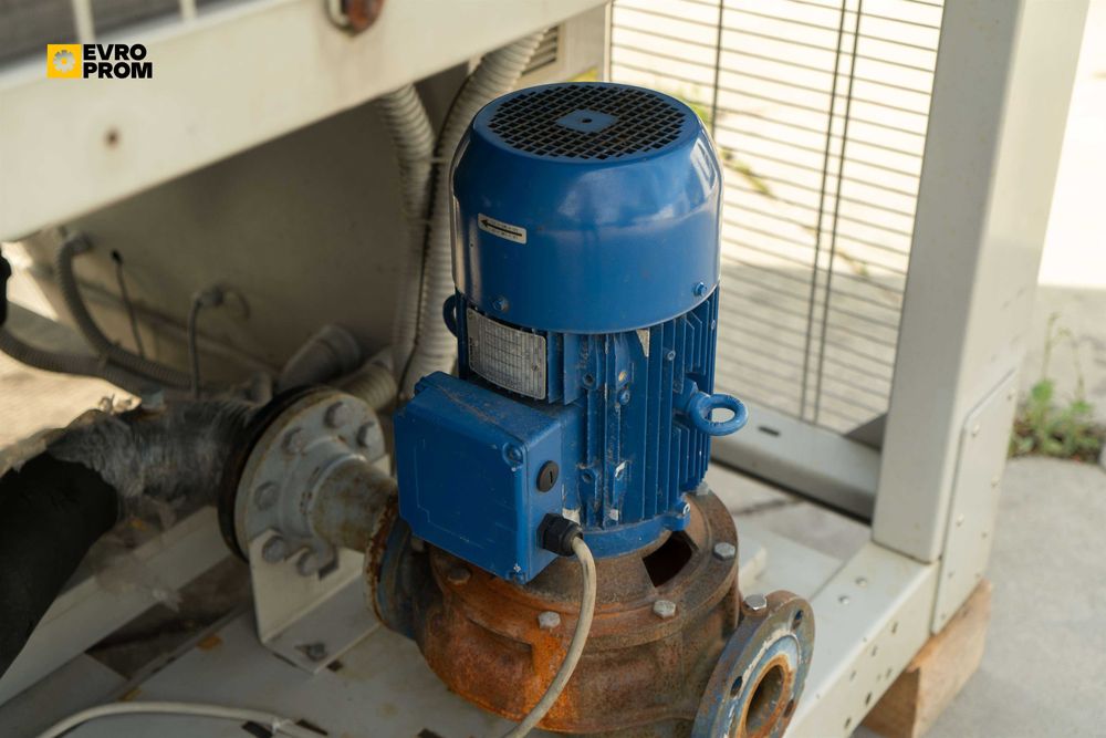 Chiller răcit cu aer McQUAY MCEnergy MONO 073.1 – 256 kW | chiller 200 kw pret | Modul hidraulic | Second hand