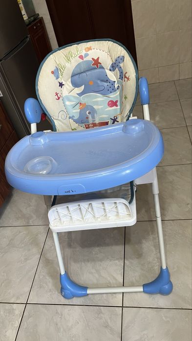 Продам столик для кормления