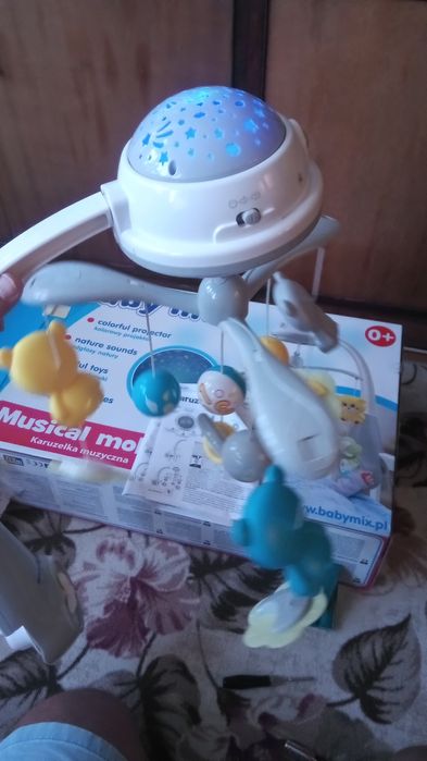Музикална въртележка-прожектор Baby Mix