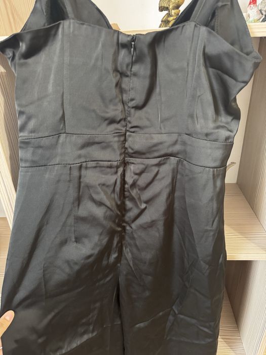 Продается комбинезон для вечера