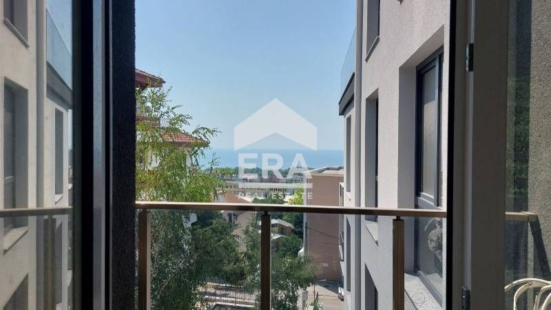 Продава се Двустаен апартамент в Варна, Бриз - 67 кв.м за 2089 €/кв.м - Снимка #1