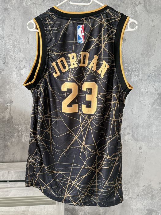 Maieu baschet Jordan Paris PSG black gold
