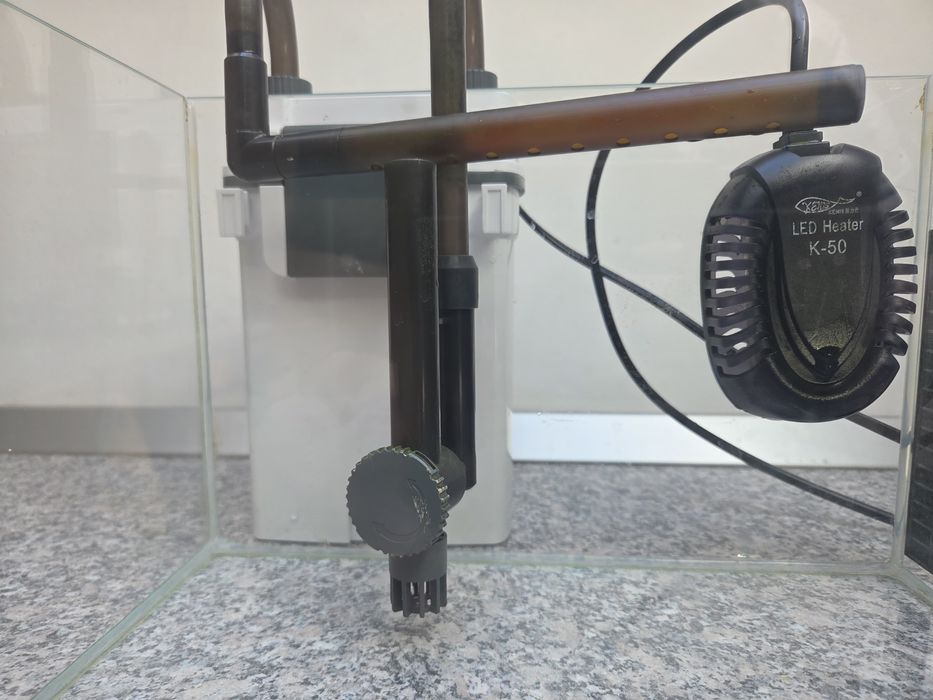 Acvariu 12 L echipat