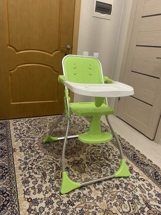 Продам столик для кормления