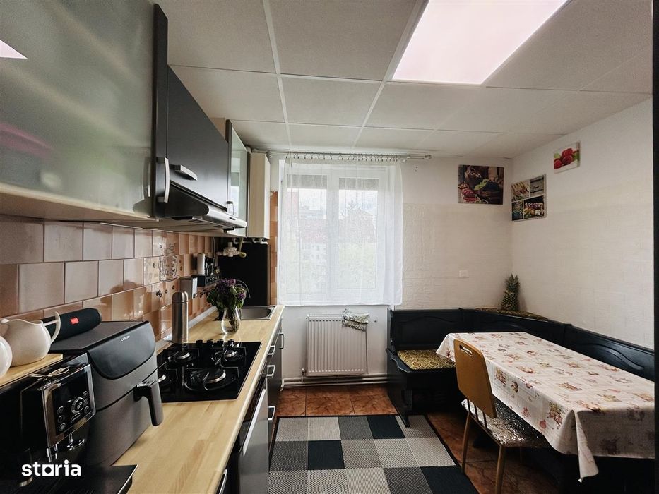 Apartament 2 camere decomandat de vânzare – 58 mp – Rahovei