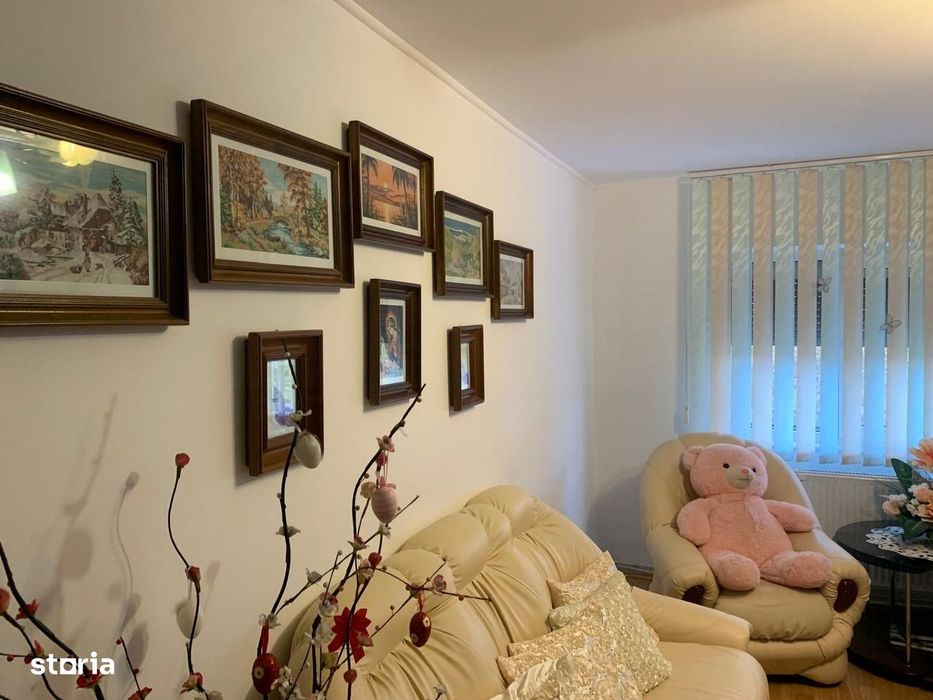 Apartament De Vanzare 3 Camere Siret