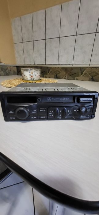 Radio- Casetofon  Mercedes Benz sí Philips DC942