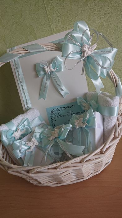 Всичко за Кръщенето-покани, подаръчета и комплекти