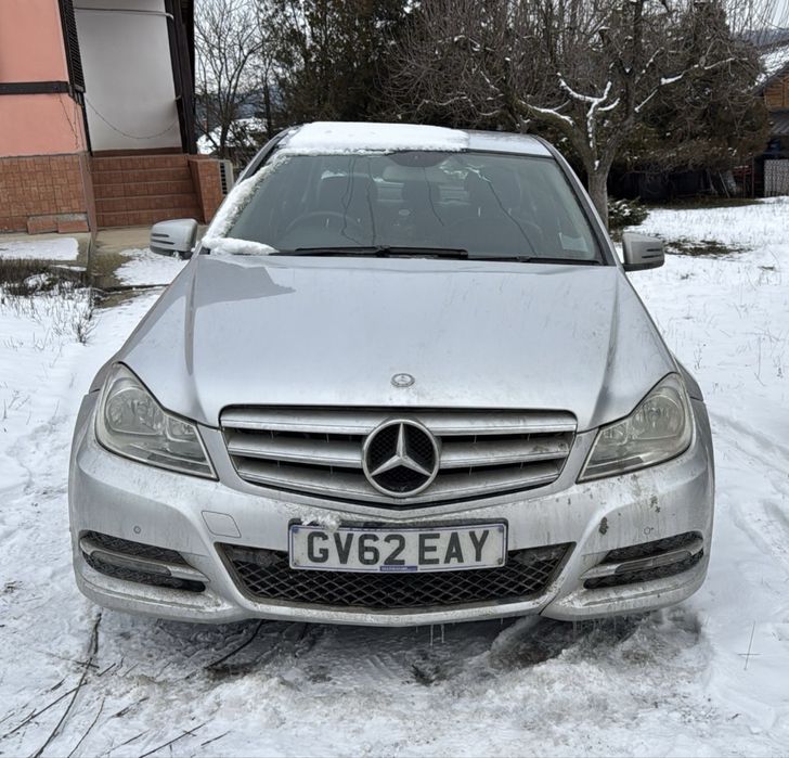 Dezmembrez c220 w204 punte spate bara capota trager faruri aripi stop