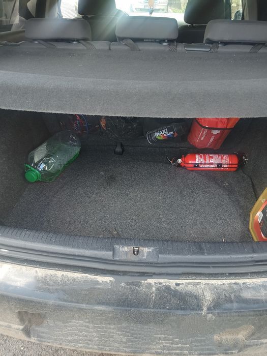 Голф 5 продавам, всичко платено