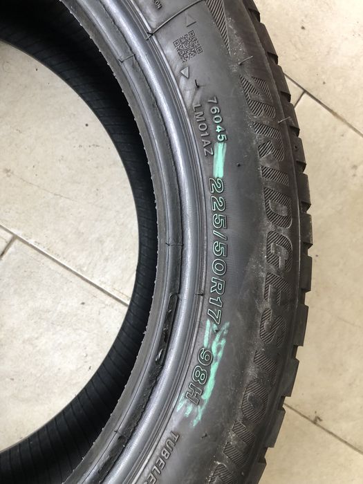 Зимни гуми 225/50/17 Bridgestone Blizzak RFT 4бр