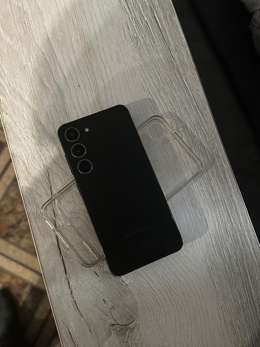 Samsung S23 256гб/8