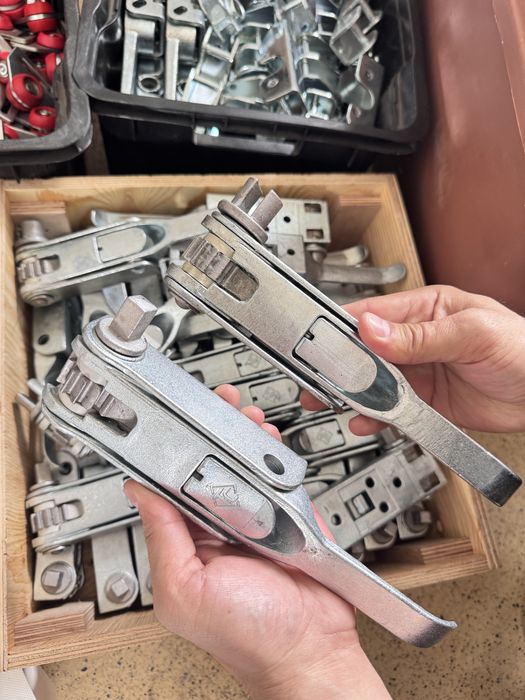 Фурнитура для полуприцепов