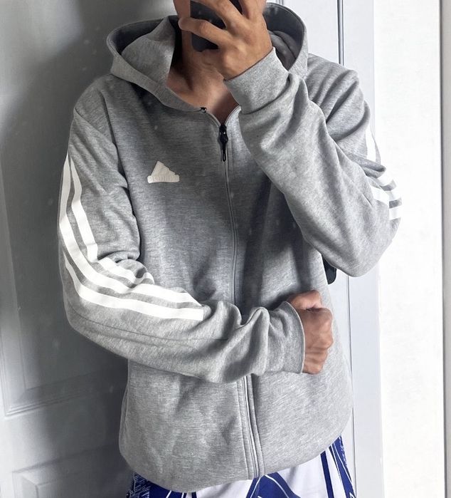Продам кофту adidas,адидас