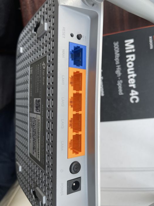 Продается Вай фай роутор