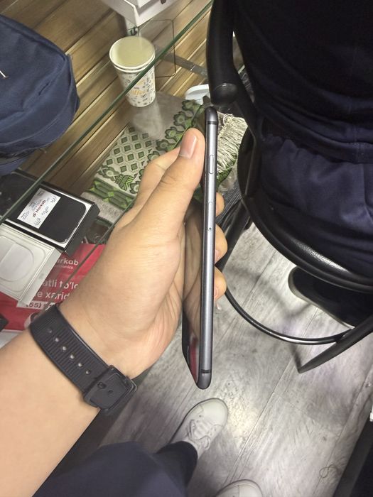 Iphone 8+ holati ideal