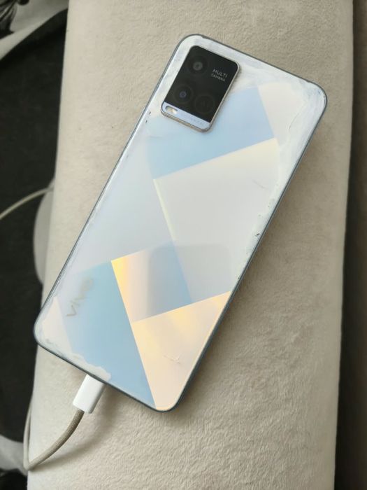 Vivo Y21 4/64 продам