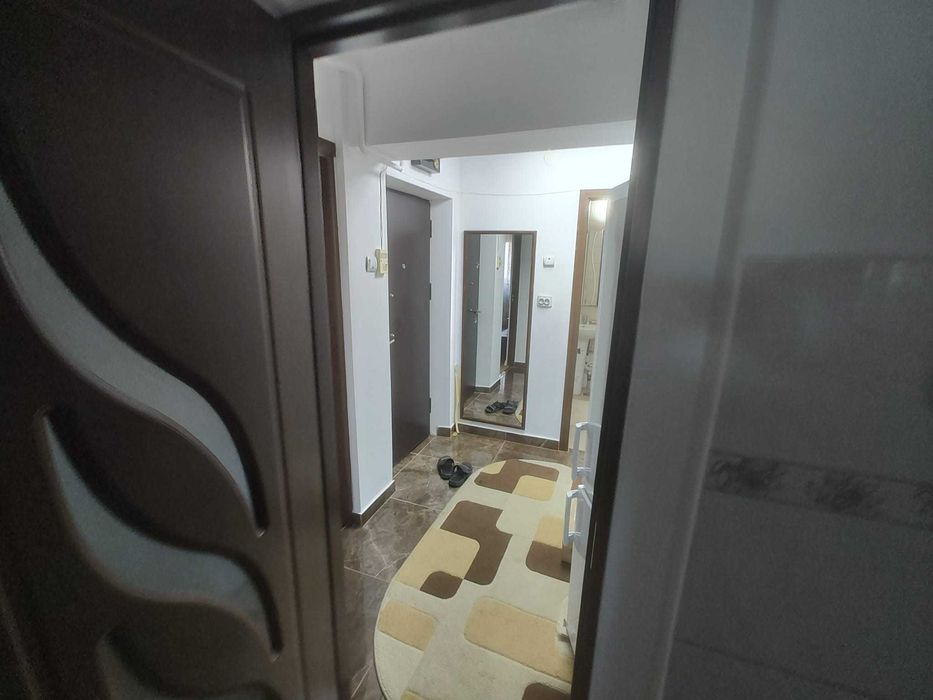 PF Inchiriez ap 2 camere D Pacurari Munca Invalizilor