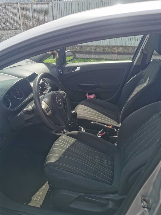 Vând Opel corsa 1.3 diesel