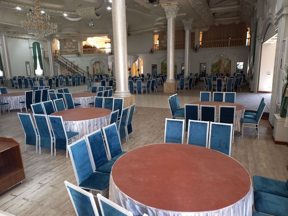 Temir profil va turubadan tayyorlangan stol stullar