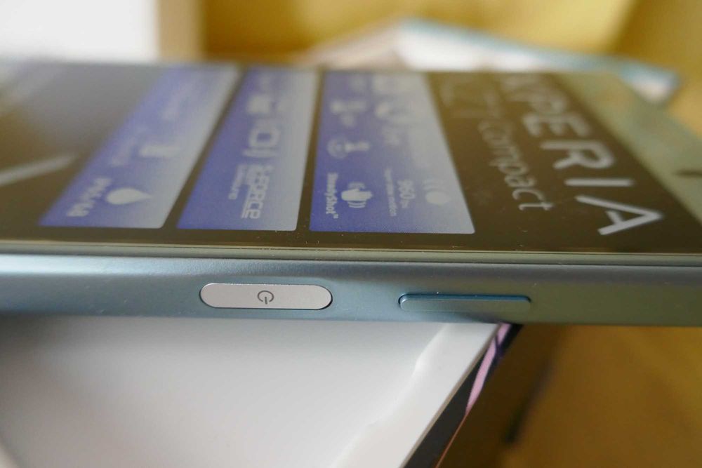 SONY XPERIA XZ1 Compact nefolosit - pentru pasionati