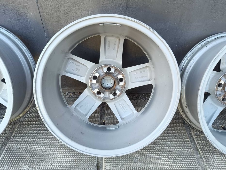 ОРИГИНАЛНИ джанти 17 ' цола 5x114,3 Toyota Auris / Тойота Аурис 7J ET50