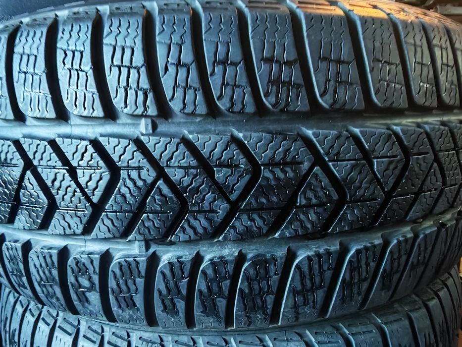 225 50 17 зимни гуми 225/50R17