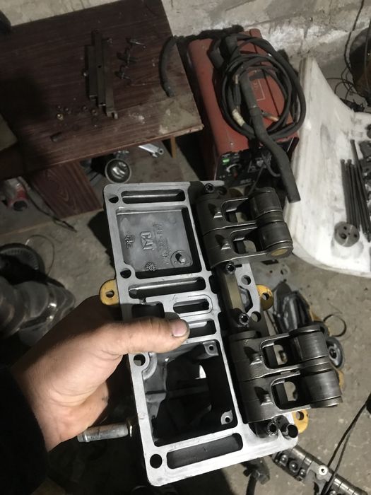 Запчаси на Двигатель CAT C7  C9 на разбор