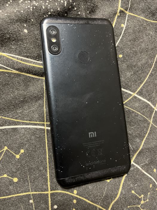 Телефон Xiaomi Mi a2 lite