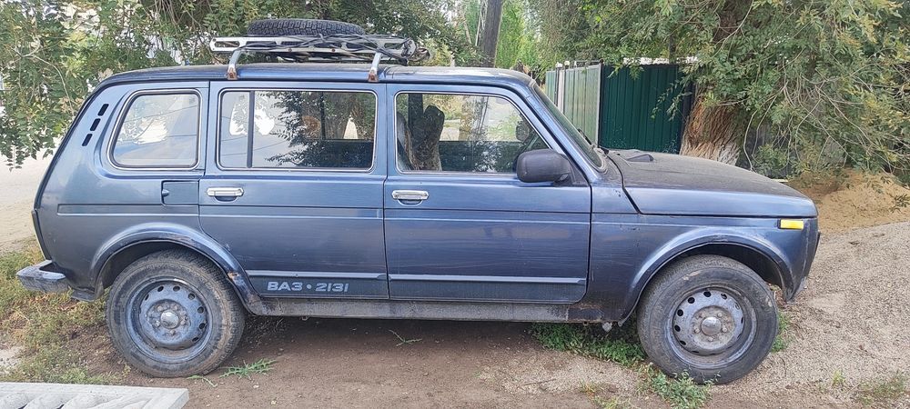 Нива 2131 5 дверный