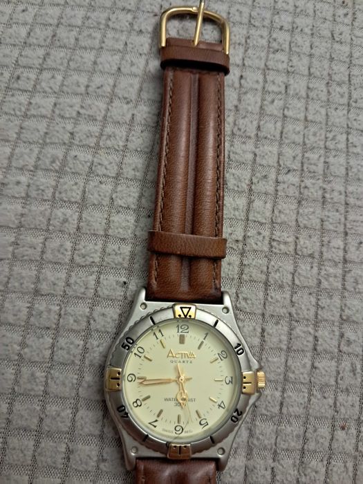 Ceas Activa Quartz by Invicta cu curea de piele originala