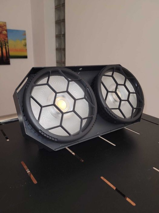 OFERTA Lumini disco 260W blinder 100W cob + led RGB disco dj formatii