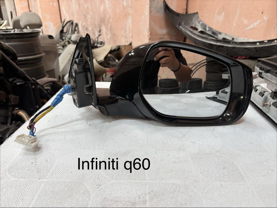 Дясно огледало Infiniti QX60