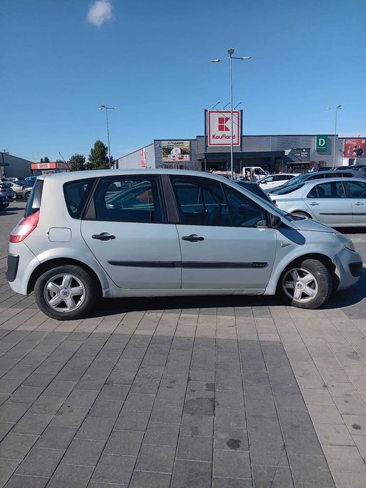 Продавам Рено Сценик