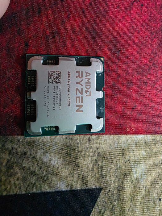 Продам процессор амд райзен 5 7500 f в идеале