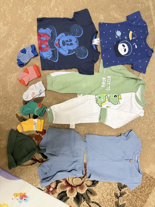 Продам детские вещи