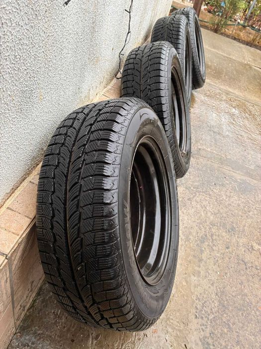 De Vanzare Jante Tabla+Anvelope M+S in stare Buna Aveo 2008