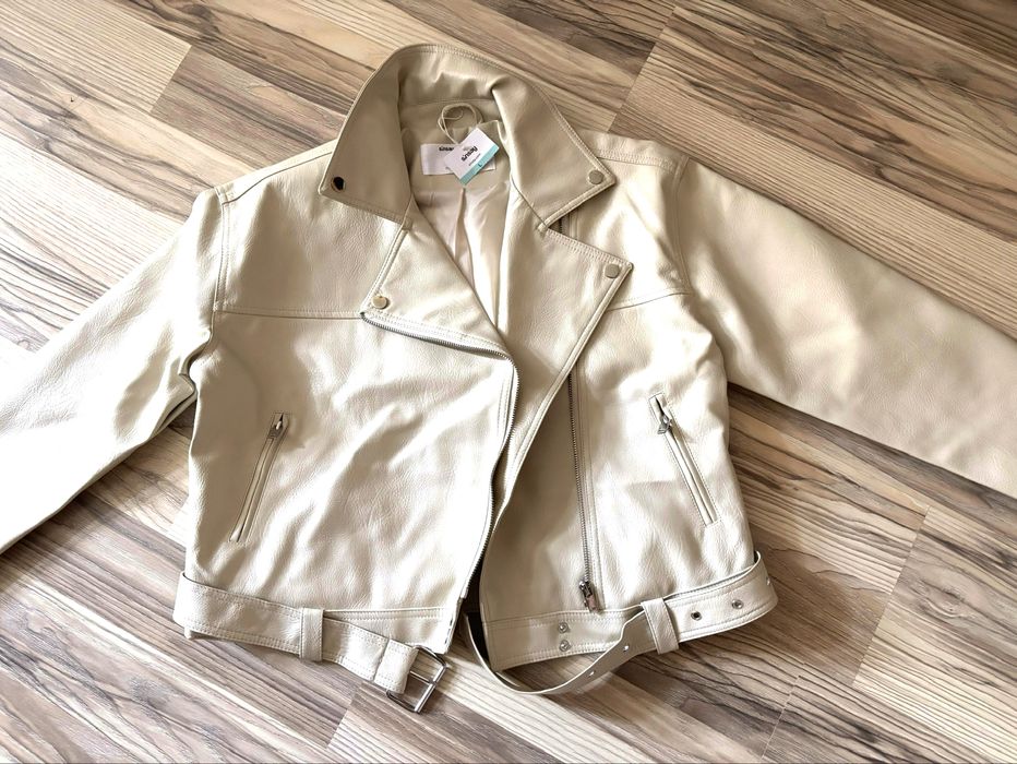 Кремаво кожено яке