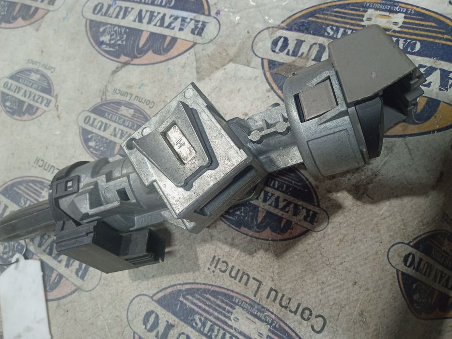 contact plus cheie  ford c-max