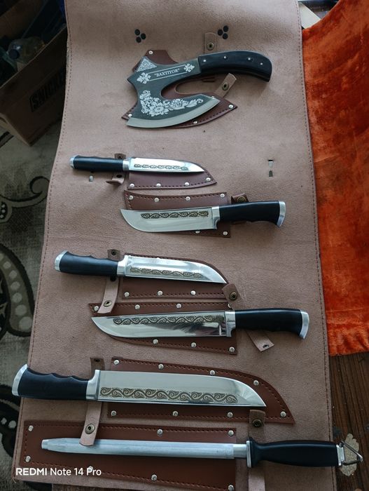 Nabor pichoqlar ustasida