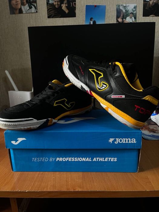 футзалки Joma.