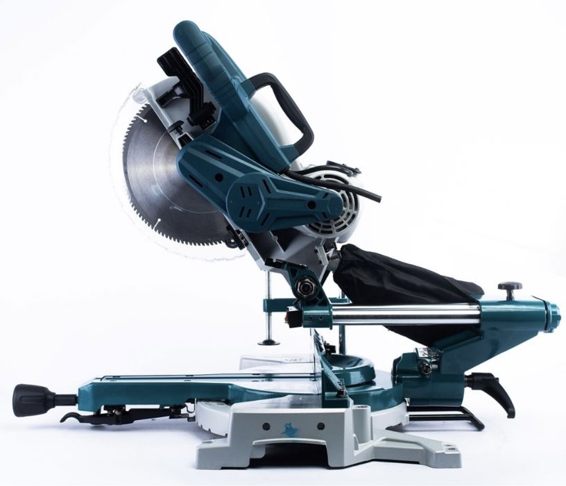 Пила торцовочная ALTECO