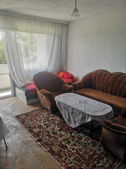 Дава се под наем Двустаен апартамент в Бургас, Славейков - 64 кв.м за 306 € - Снимка #3