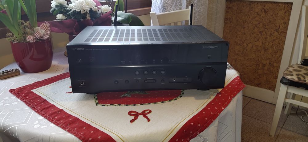 Yamaha rx- v485 продавам